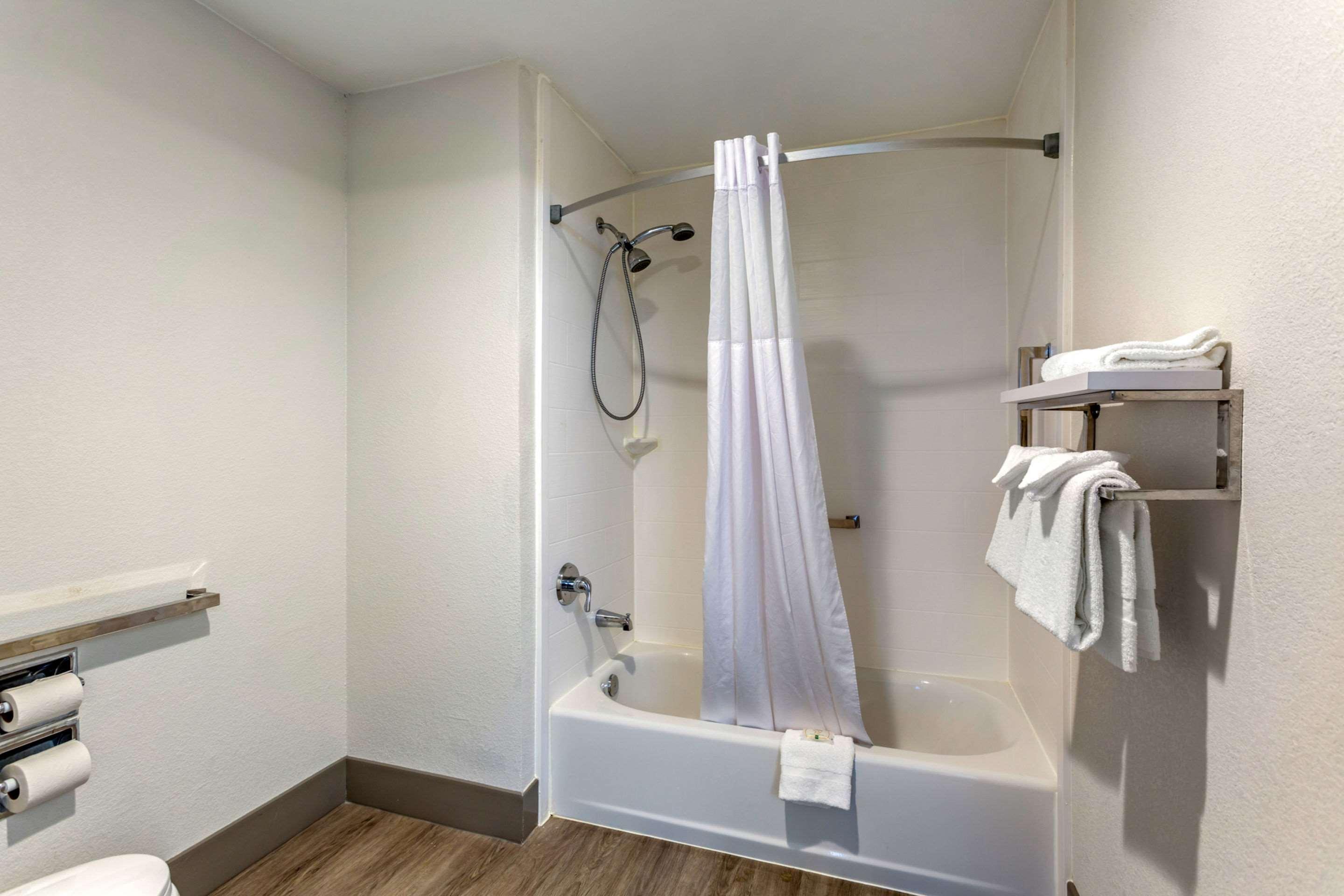 Quality Inn Murfreesboro-University Area Exteriör bild