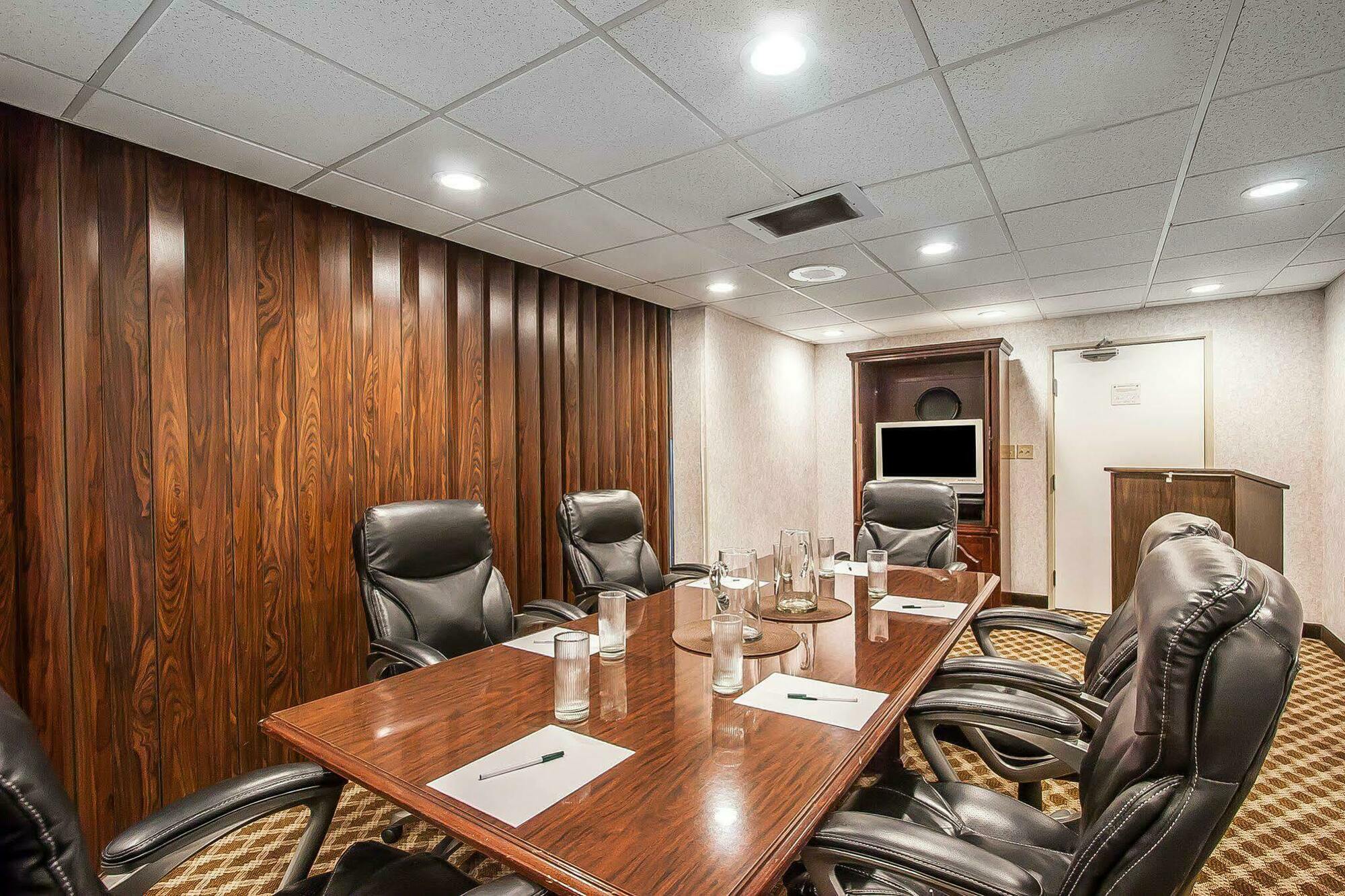 Quality Inn Murfreesboro-University Area Exteriör bild